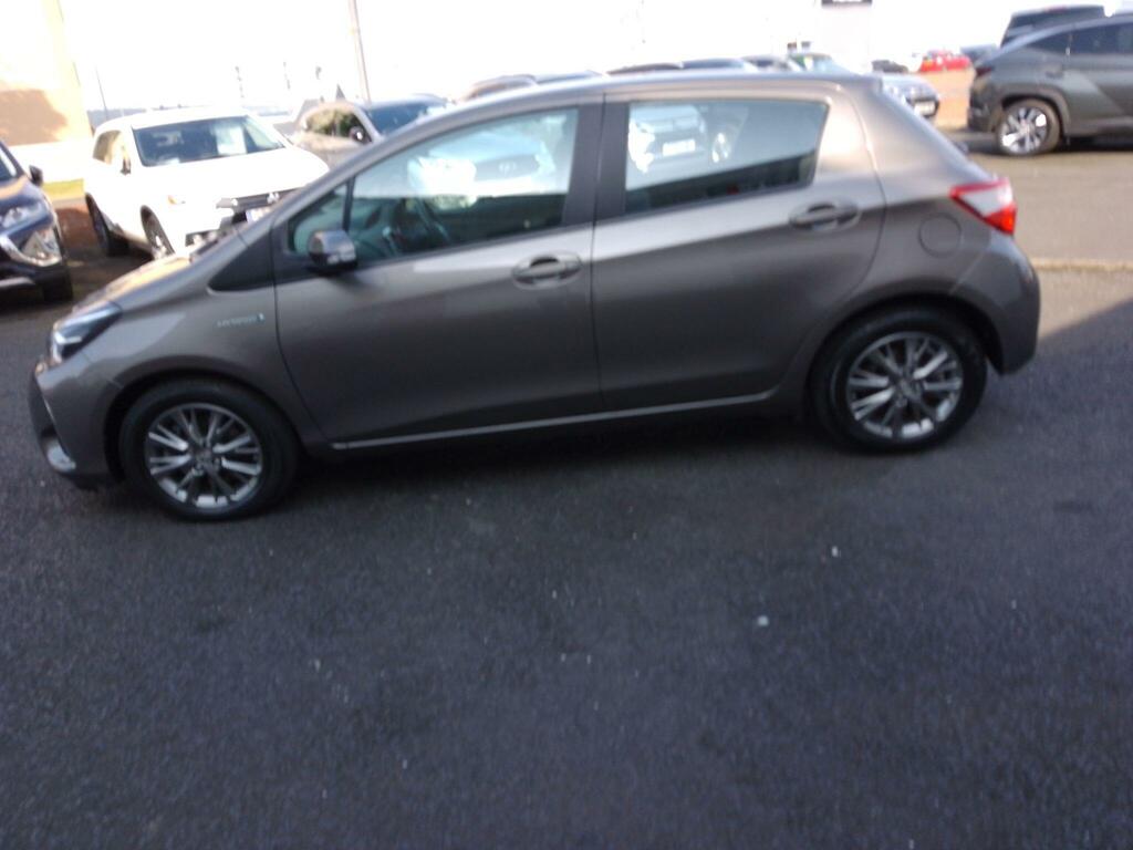 Toyota Yaris 1.5 Vvt-i Icon Tech Red #15