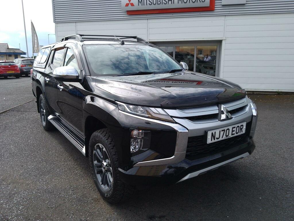 Mitsubishi L200 2.2 Di-d Dc Barbarian 4Wd Euro 6 Ss Black