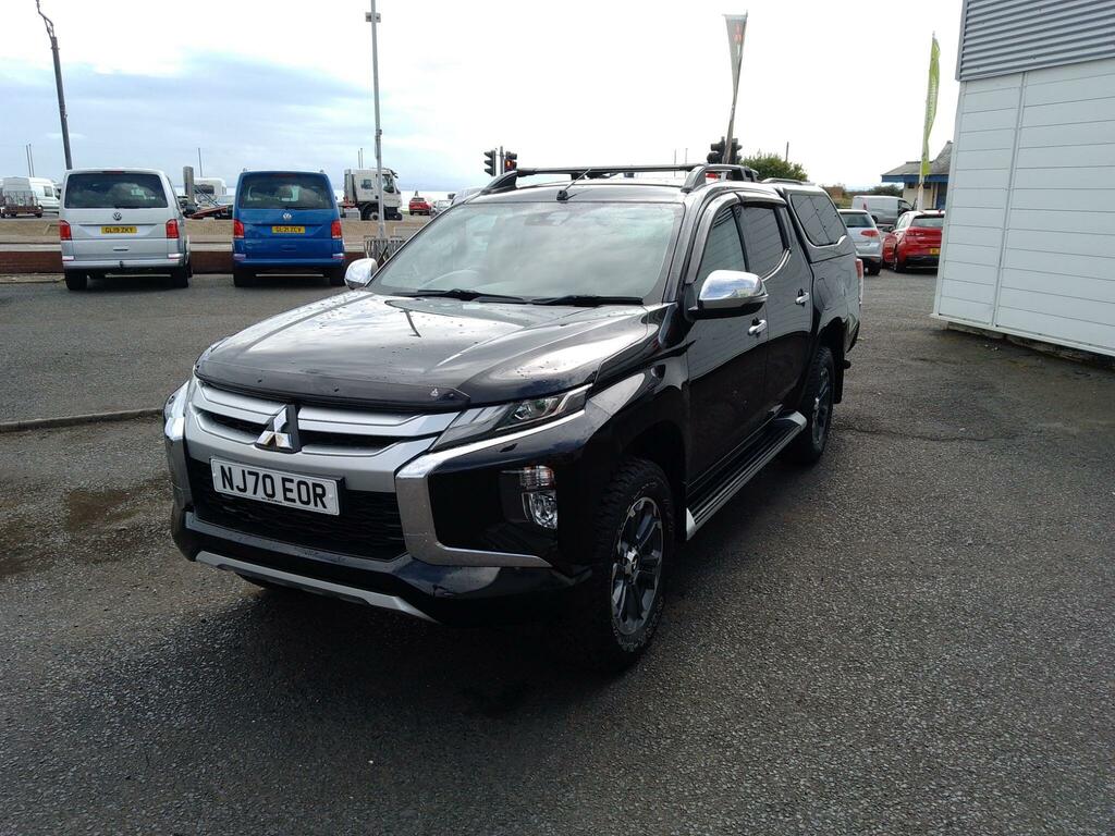 Mitsubishi L200 2.2 Di-d Dc Barbarian 4Wd Euro 6 Ss NJ70EOR Black #4