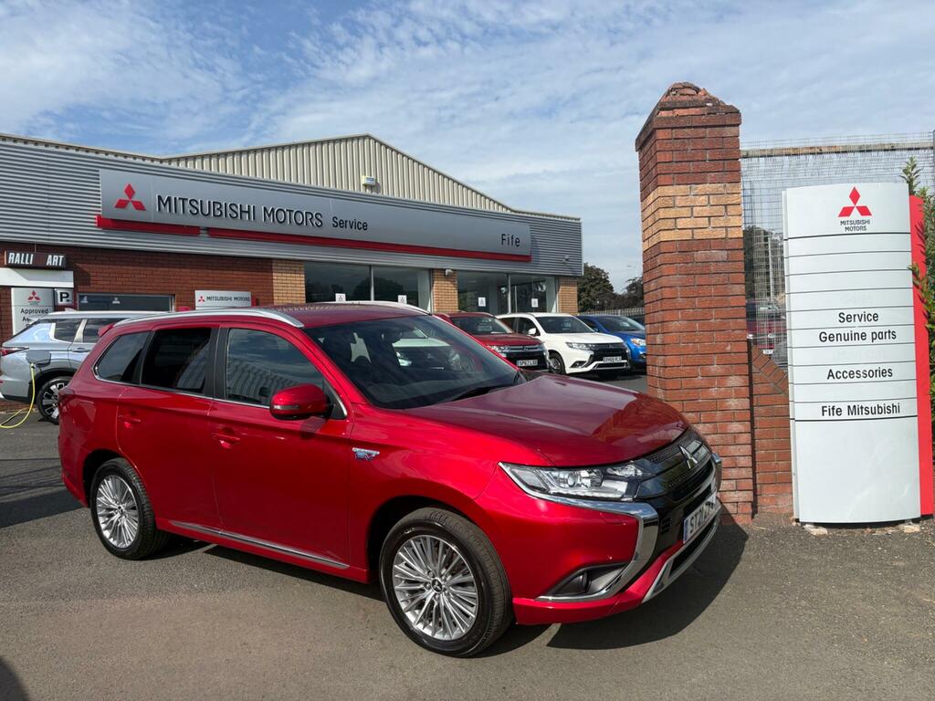 Mitsubishi Outlander 2.4H Twinmotor 13.8Kwh Dynamic Cvt 4Wd Euro 6 Ss Red