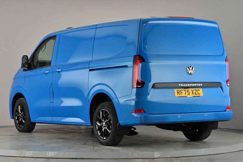 Volkswagen Transporter T32 Panel Van Commerce Pro Swb 150 Ps 2.0 Tdi 8Sp RF75XZC Blue #3