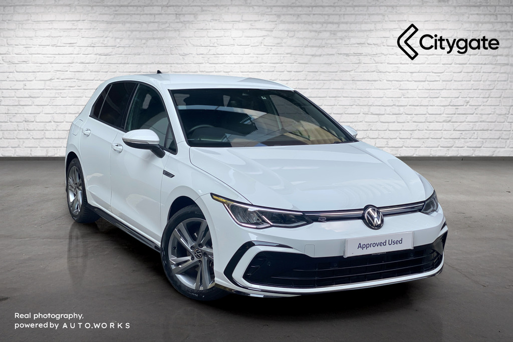 Volkswagen Golf 8 R-line 1.5 Tsi 130Ps 6-Speed KN72OSJ White
