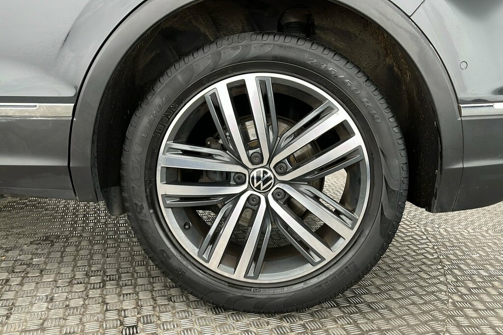 Volkswagen Tiguan Elegance 1.5 Tsi 150Ps 7-Speed Dsg Grey #5