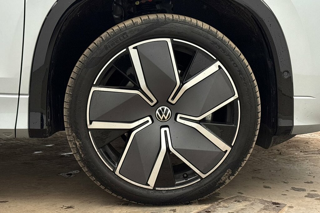 Volkswagen Tayron R-line 2.0 Tdi 150 Ps 7-Speed Dsg Silver #5