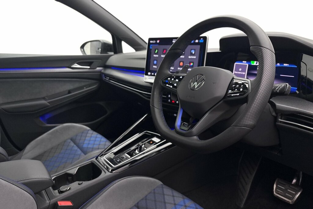 Volkswagen Golf Hatch R Black Edition 2.0 Tsi 4Motion 333 Ps 7-Spe Black #6