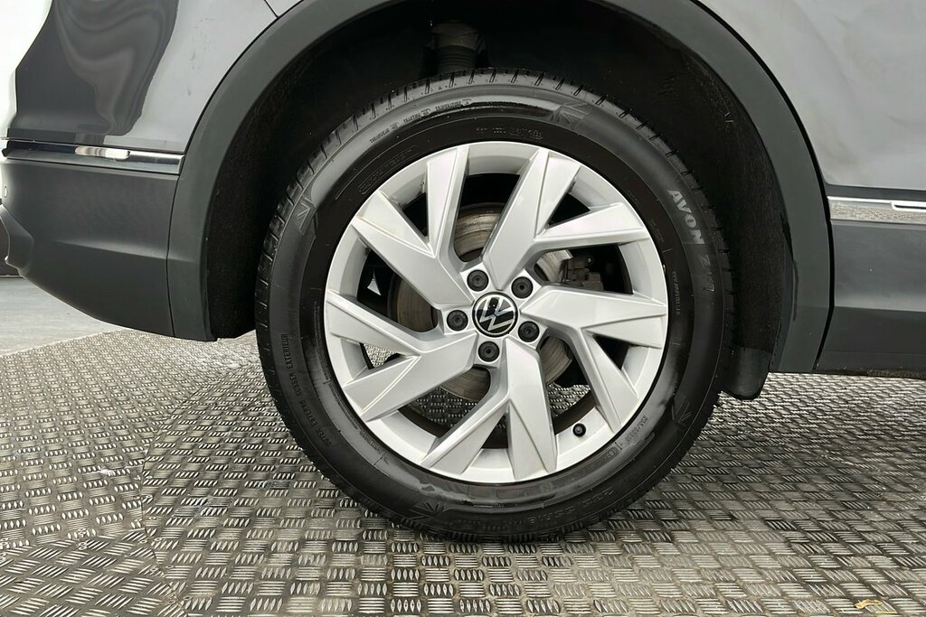 Volkswagen Tiguan Life 1.5 Tsi 150Ps 7-Speed Dsg Grey #5
