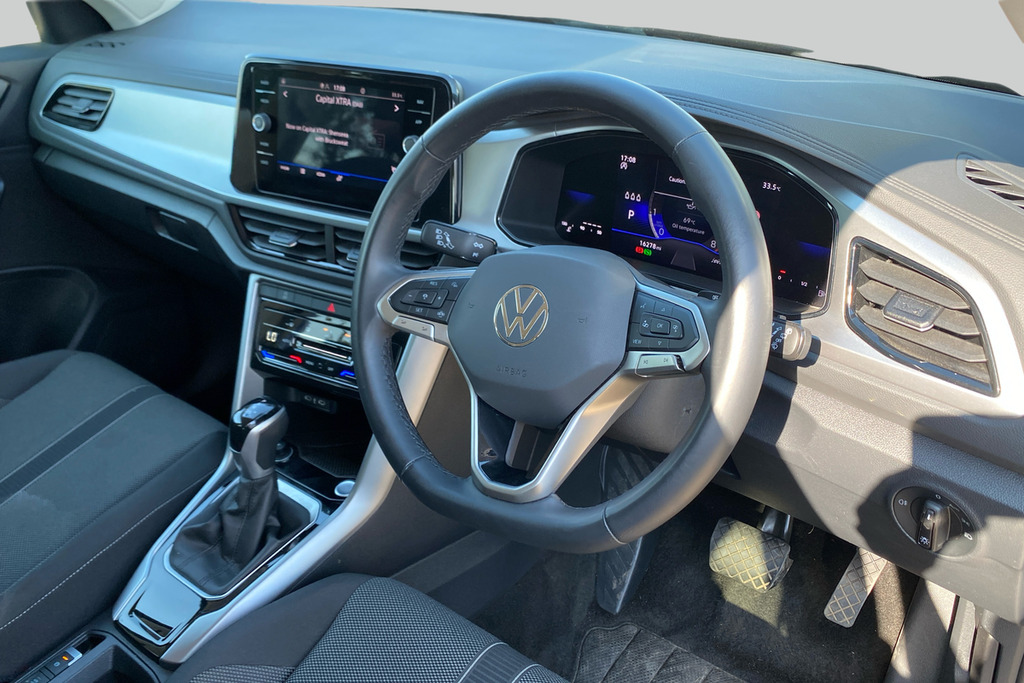 Volkswagen T-Roc Match 1.5 Tsi 150Ps 7-Speed Dsg Black #6