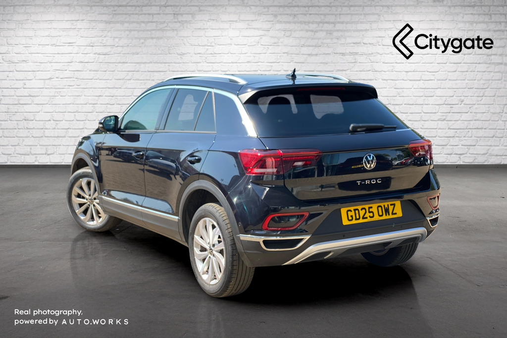 Volkswagen T-Roc Style 2.0 Tdi 150Ps 7-Speed Dsg Black #3