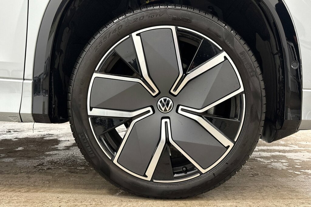 Volkswagen Tayron R-line 2.0 Tdi 150 Ps 7-Speed Dsg Silver #5