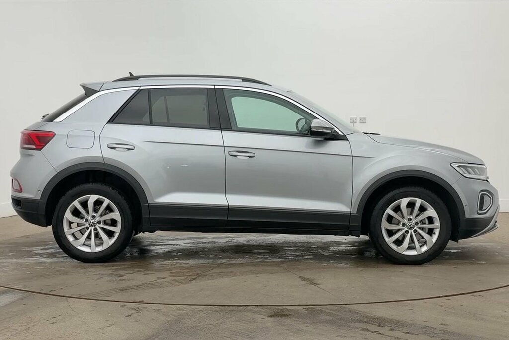 Volkswagen T-Roc Match 1.5 Tsi 150Ps 6-Speed Silver #4