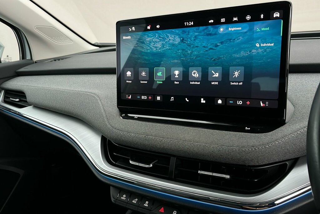 Skoda ENYAQ Edition Black #17