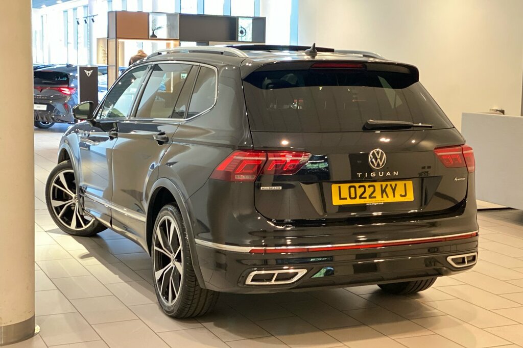 Volkswagen Tiguan Allspace 2.0 Tsi 4Motion R-line Dsg Black #3