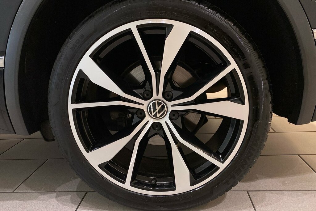 Volkswagen Tiguan Allspace 2.0 Tsi 4Motion R-line Dsg Black #5
