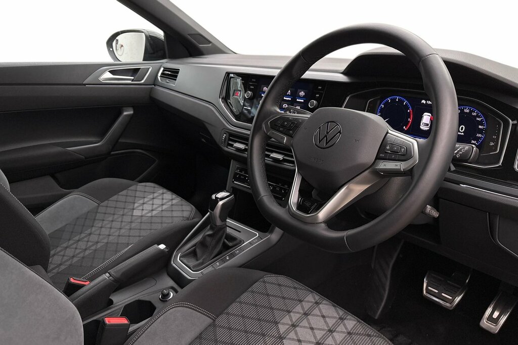 Volkswagen Taigo Black Edition 1.5 Tsi 150Ps 7-Speed Dsg Silver #6
