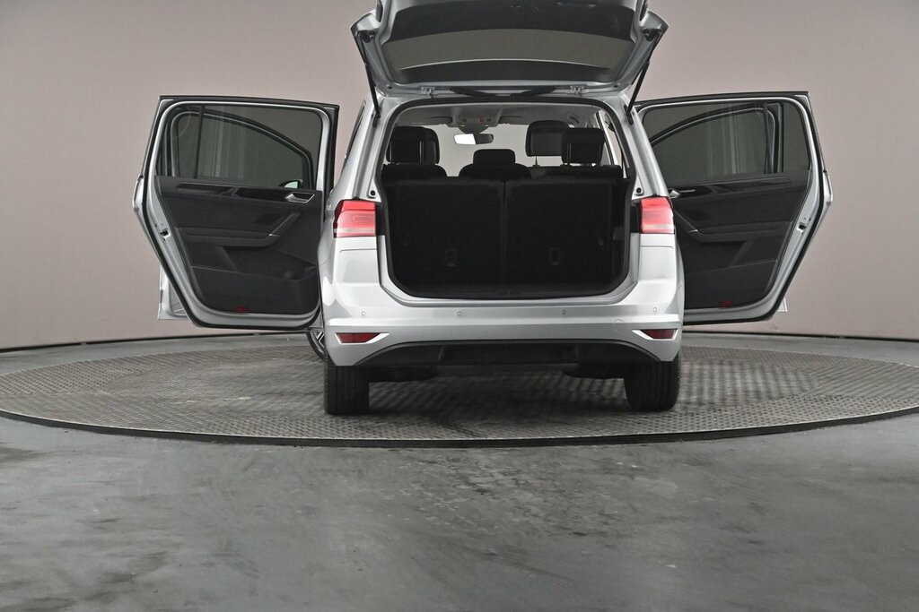 Volkswagen Touran Se Black #52