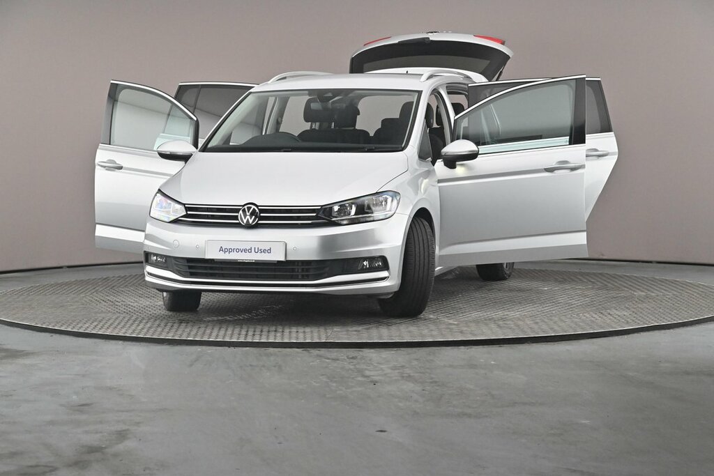 Volkswagen Touran Se Black #48