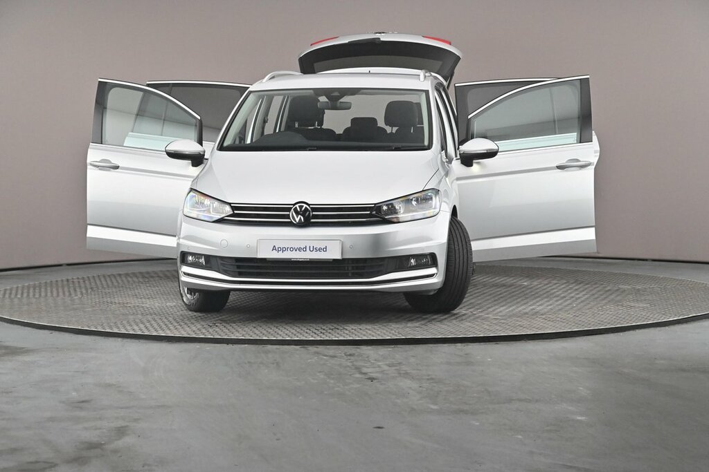 Volkswagen Touran Se Black #47