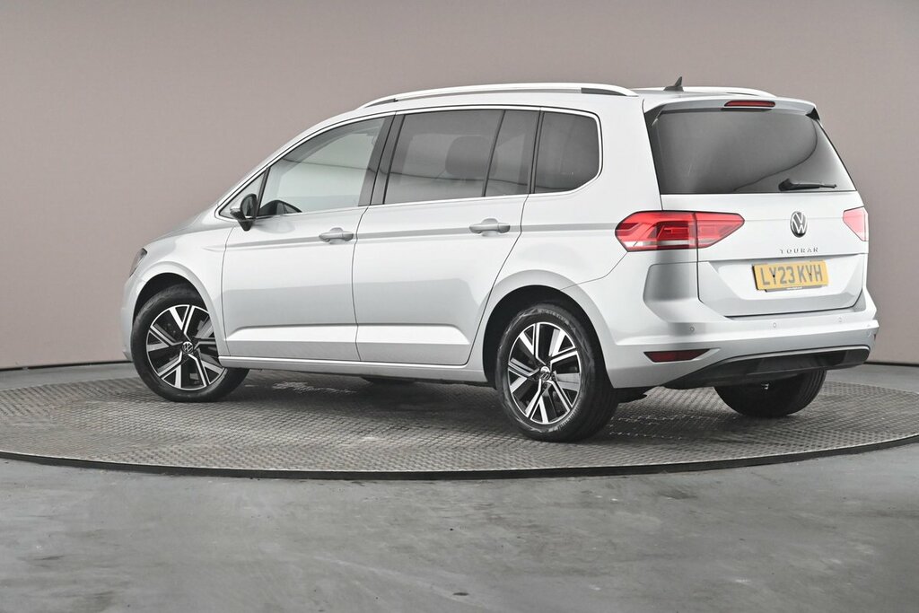 Volkswagen Touran Sel 1.5 Tsi 150Ps 7-Speed Dsg Silver #3