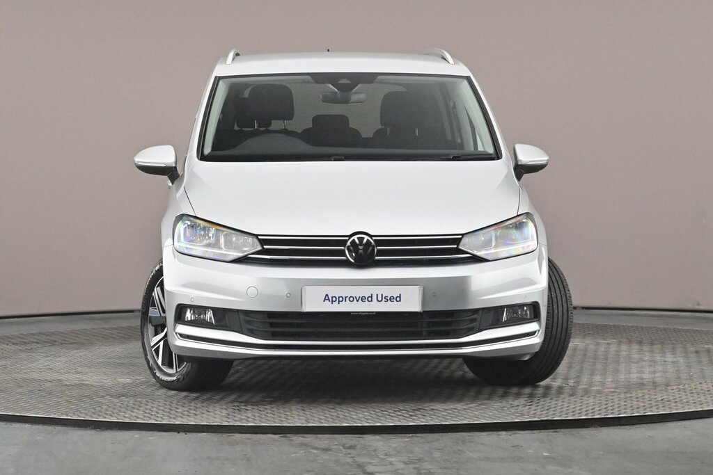 Volkswagen Touran Se Black #7