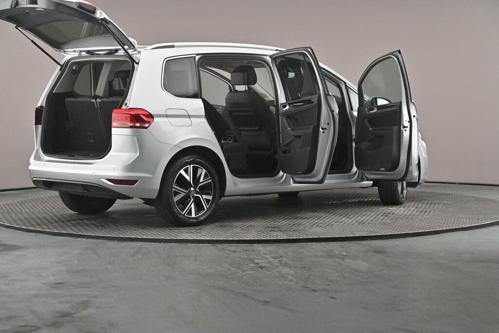 Volkswagen Touran Se Black #53