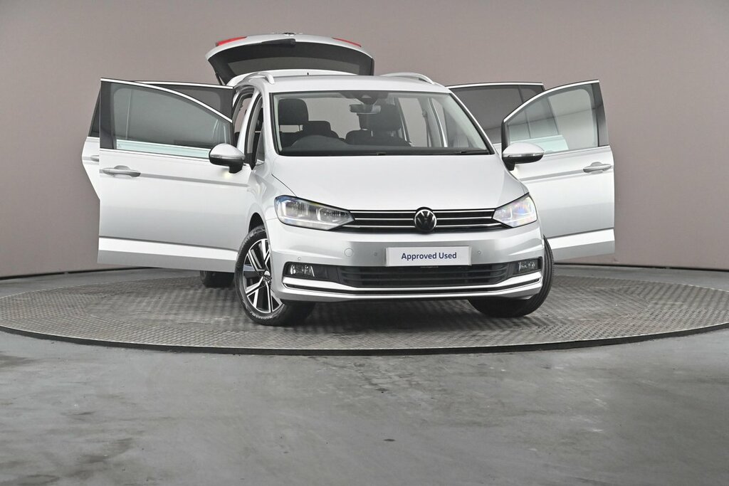 Volkswagen Touran Se Black #45