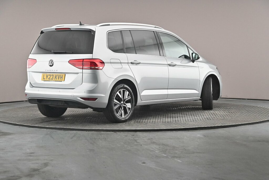 Volkswagen Touran Se Black #42