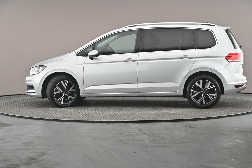 Volkswagen Touran Se Black #41