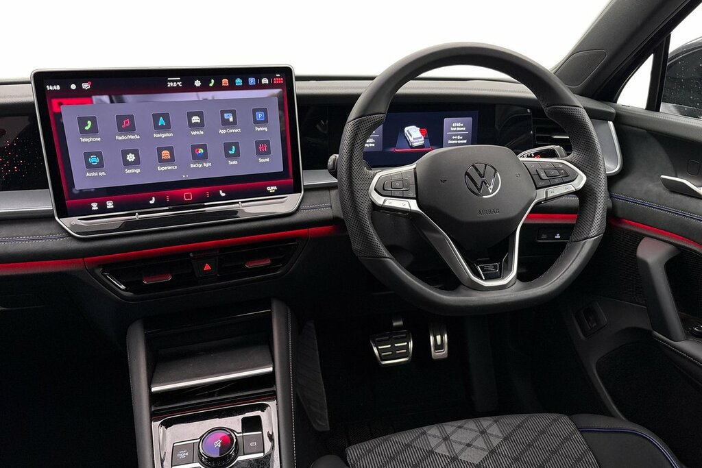 Volkswagen Tayron R-line 2.0 Tdi 150 Ps 7-Speed Dsg Black #2