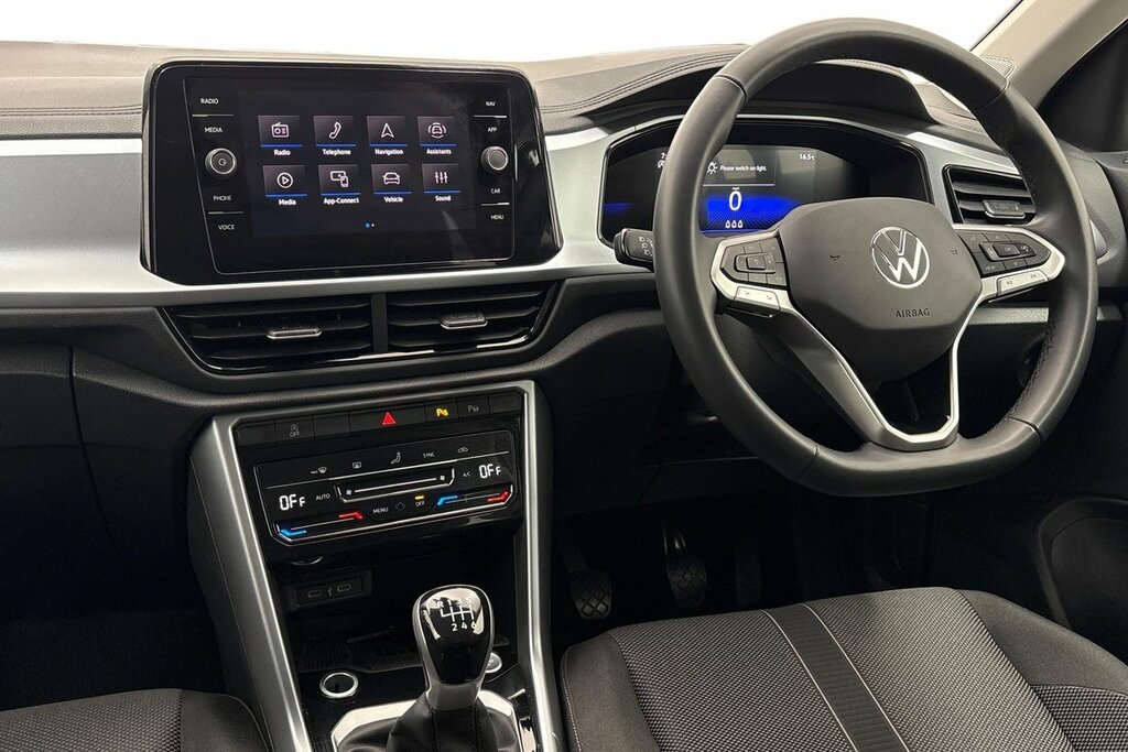 Volkswagen T-Roc Match 1.5 Tsi 150Ps 6-Speed Silver #2