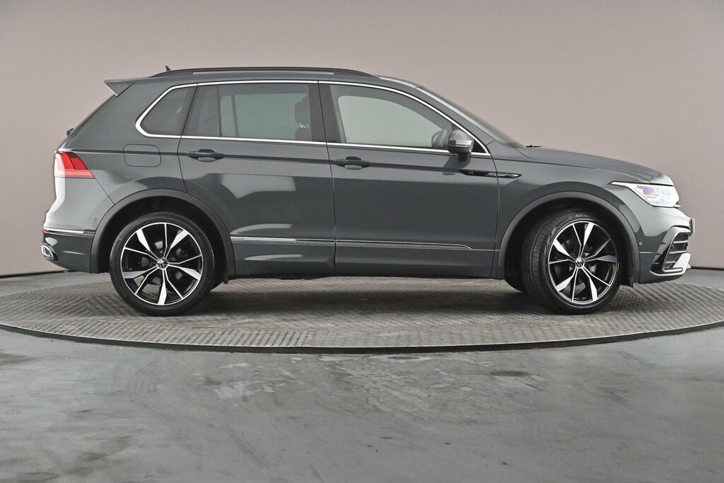 Volkswagen Tiguan R-line 1.5 Tsi 150Ps 7-Speed Dsg Grey #4