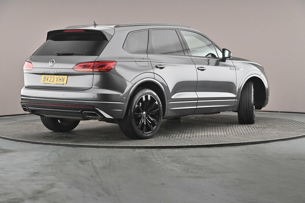 Volkswagen Touareg Elegance Black #40