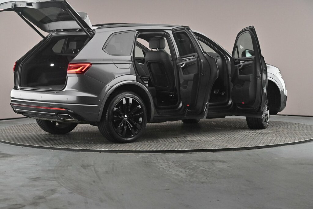 Volkswagen Touareg Elegance Black #51