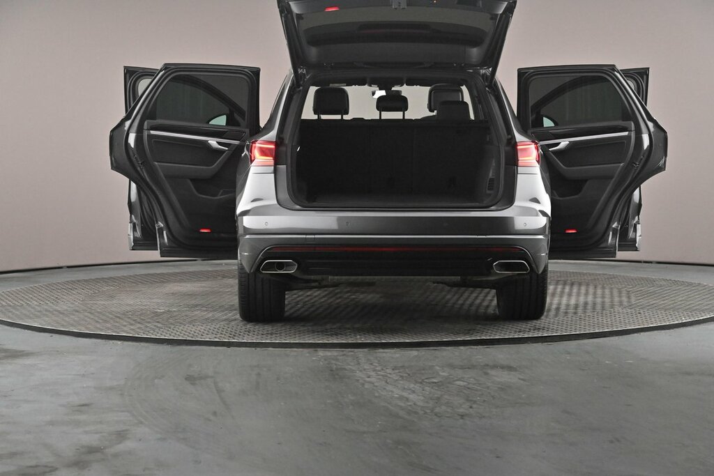 Volkswagen Touareg Elegance Black #50