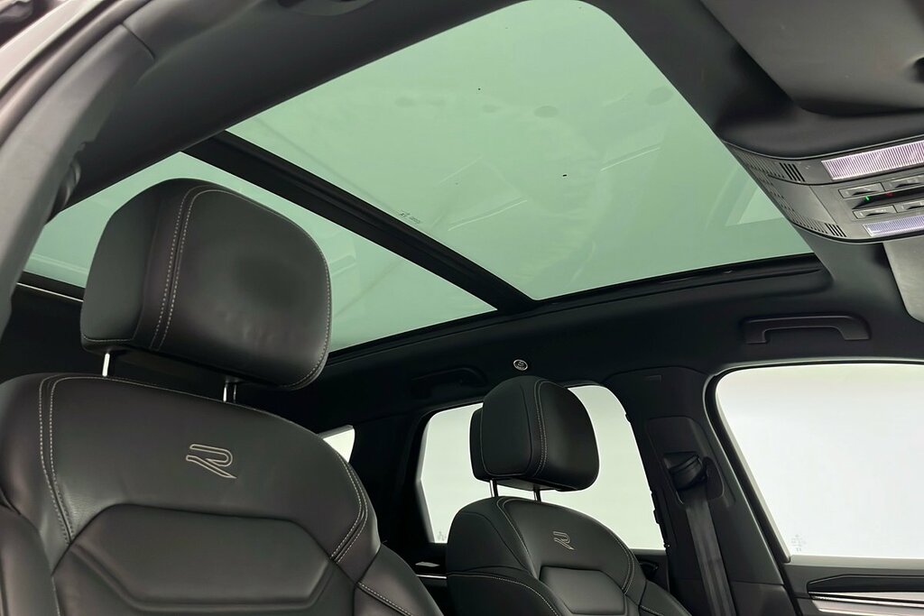 Volkswagen Touareg Elegance Black #9