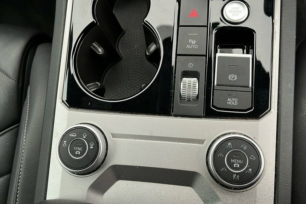 Volkswagen Touareg Elegance Black #22