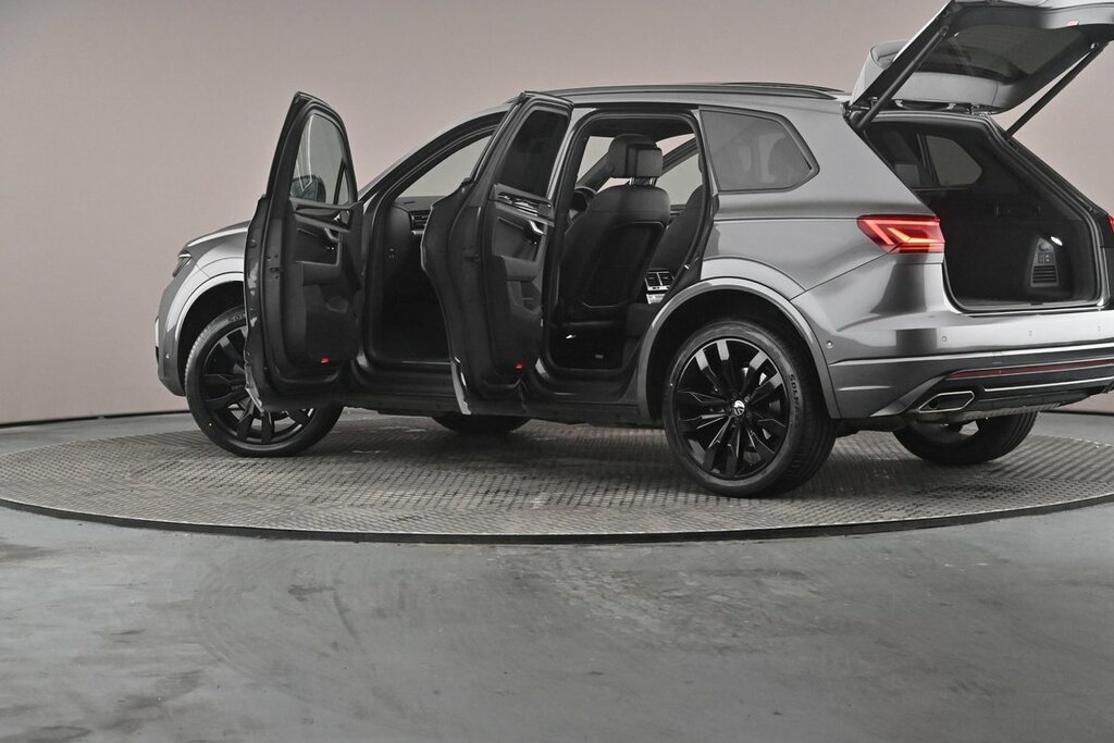 Volkswagen Touareg Elegance Black #49