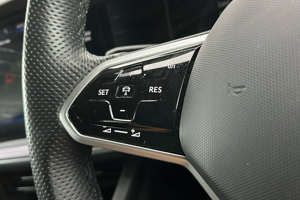 Volkswagen Touareg Elegance Black #23