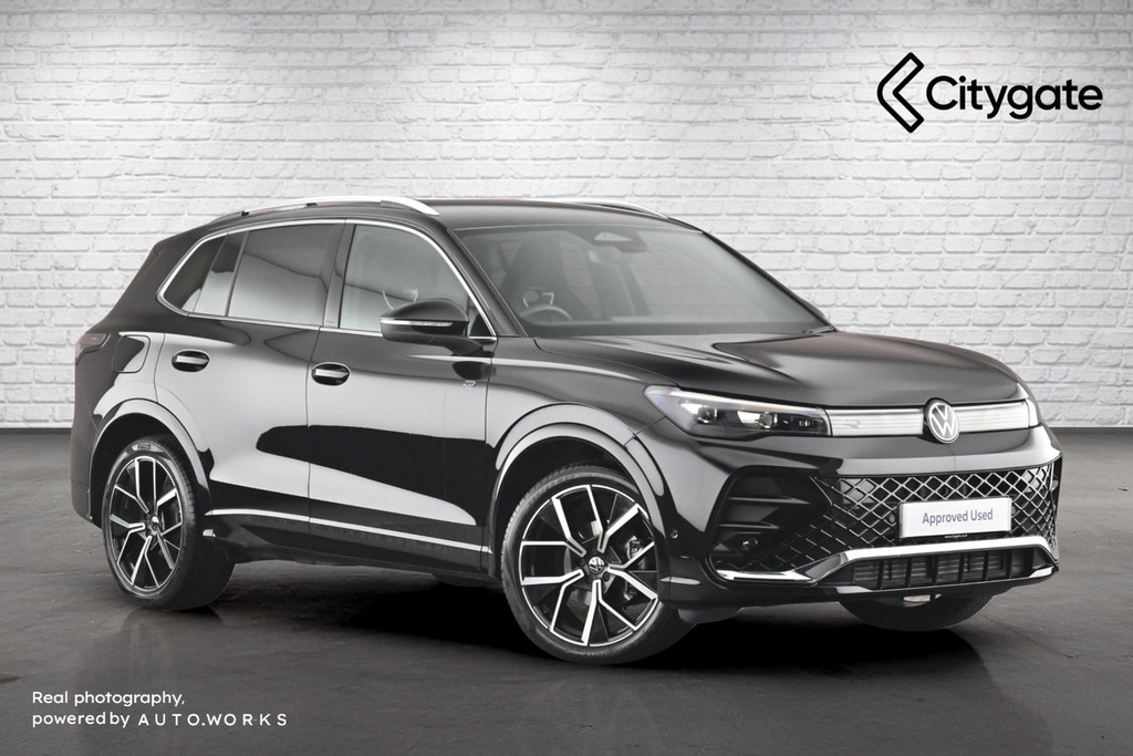 Volkswagen Tiguan R-line 1.5 Etsi 150 Ps 7-Speed Dsg Black