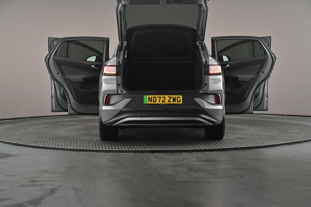 Volkswagen ID.5 Pro 77Kwh Style Suv 174 Ps Black #40