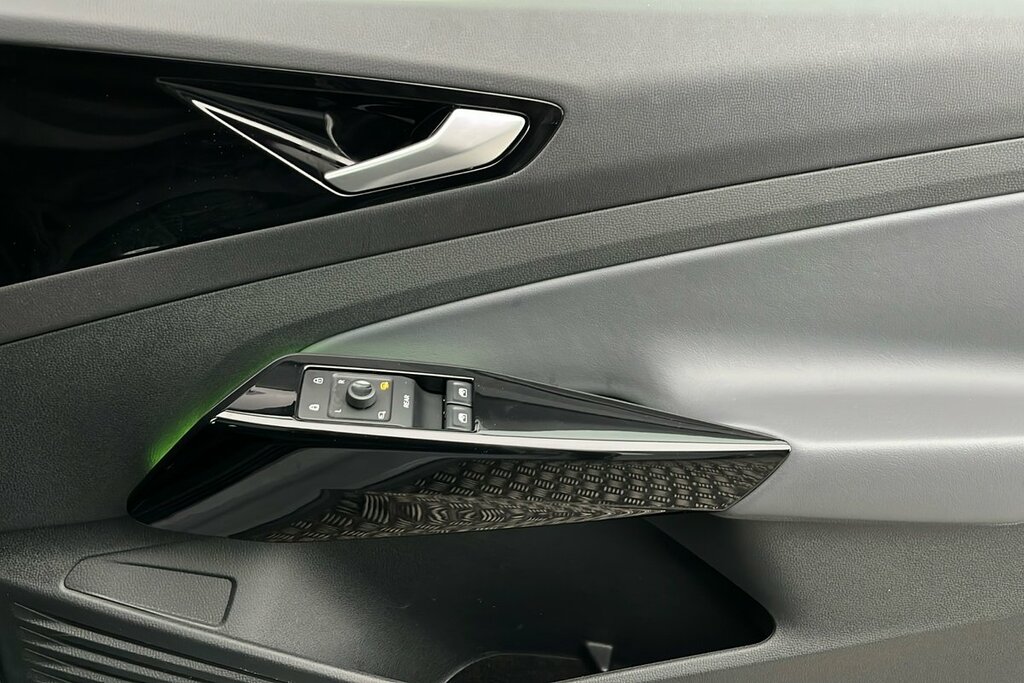 Volkswagen ID.5 Pro 77Kwh Style Suv 174 Ps Black #21