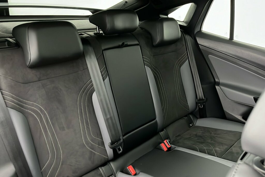 Volkswagen ID.5 Pro 77Kwh Style Suv 174 Ps Black #10