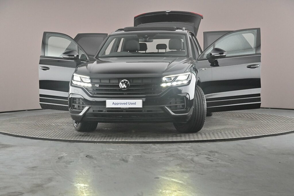 Volkswagen Touareg Black Edition Grey #40