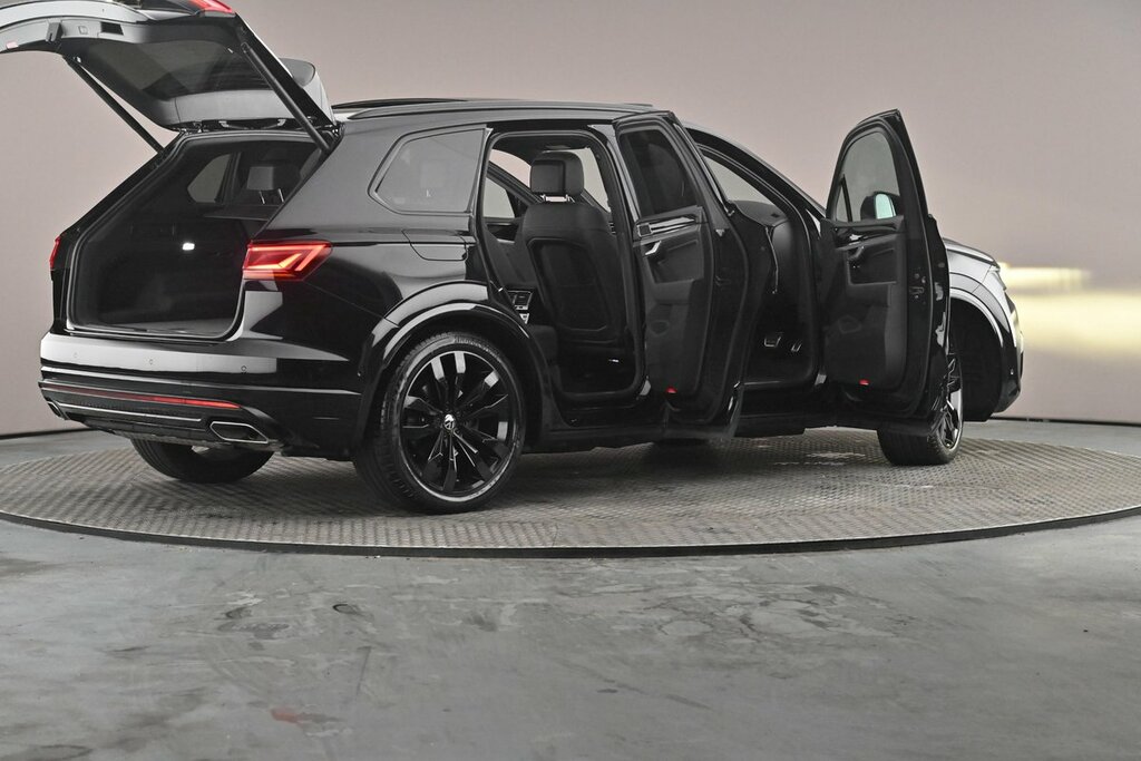 Volkswagen Touareg Black Edition Grey #46