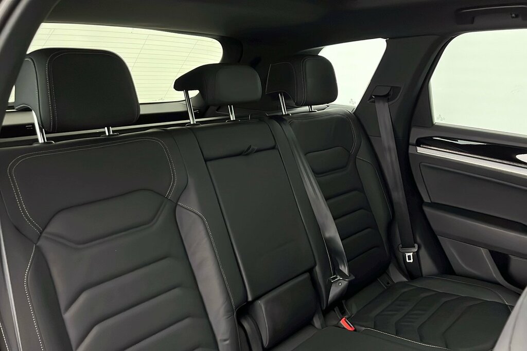 Volkswagen Touareg Black Edition Grey #10