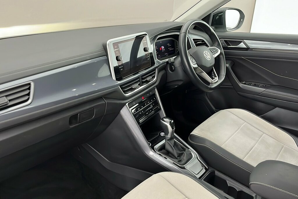 Volkswagen T-Roc Style 1.5 Tsi 150Ps 7-Speed Dsg White #2