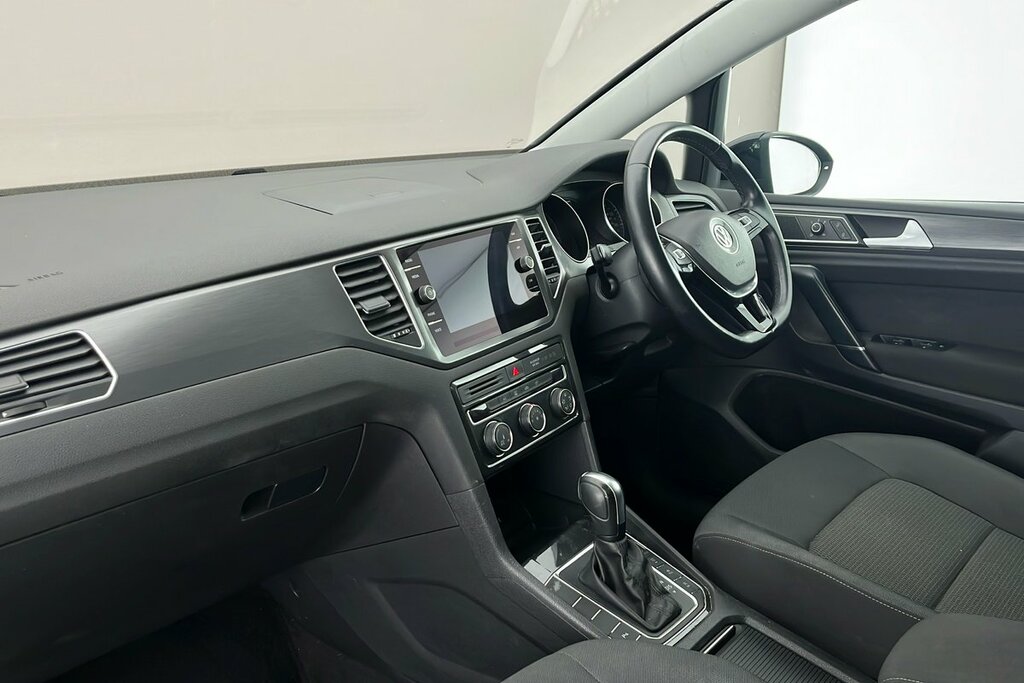 Volkswagen Golf SV Match 1.5 Tsi Evo 150 Ps 7-Speed Dsg Black #2