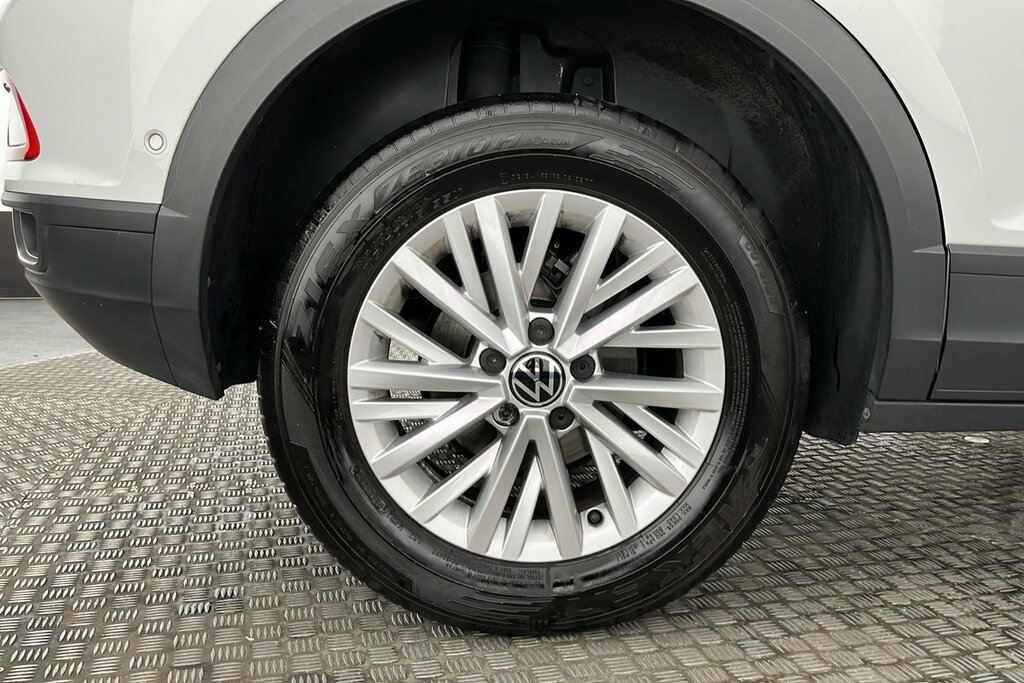 Volkswagen T-Roc Life 1.5 Tsi 150Ps 7-Speed Dsg White #5