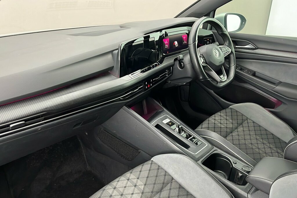 Volkswagen Golf 8 R-line 2.0 Tdi 150Ps 7-Speed Dsg Silver #2