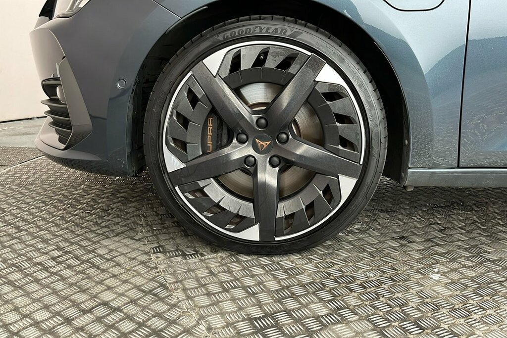Cupra Leon Vz3 1.4 E-hybrid Afv 245 6-Speed Grey #5
