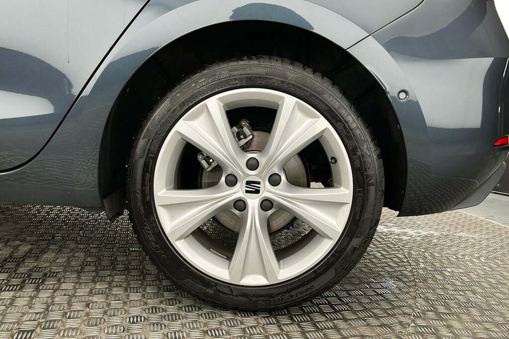 Seat Leon Hatch Fr 1.5 Etsi Afv 115 7-Speed Grey #5